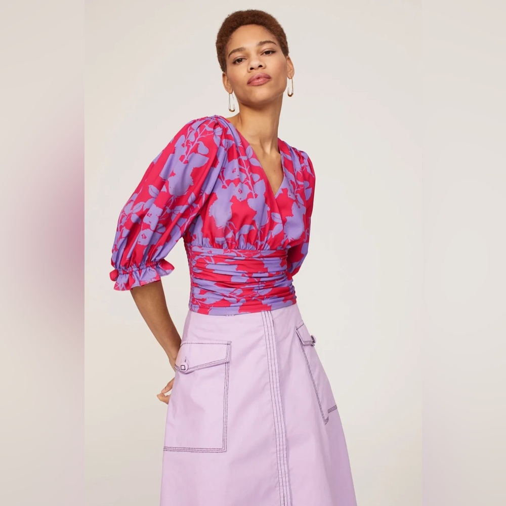 Slate & Willow Pink Floral Crop Top